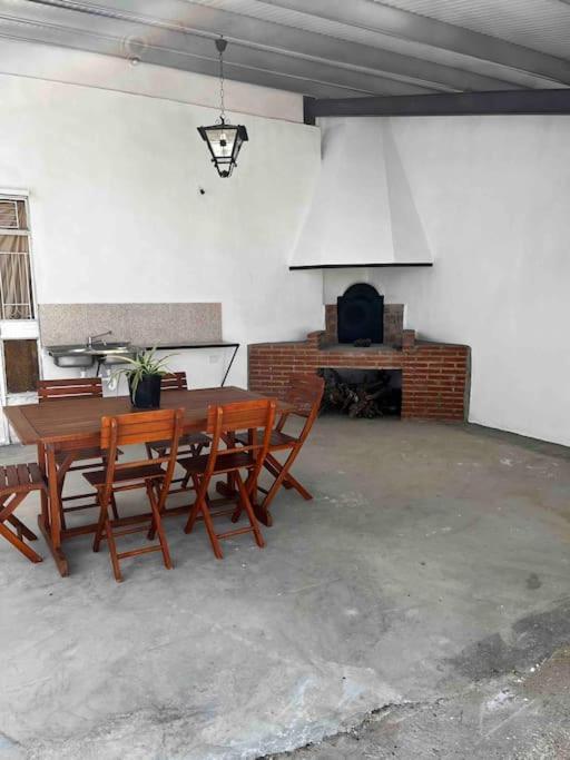 Agradable Casa Con Chimenea Interior Y Barbacoa. Vila Graja de Iniesta Exterior foto